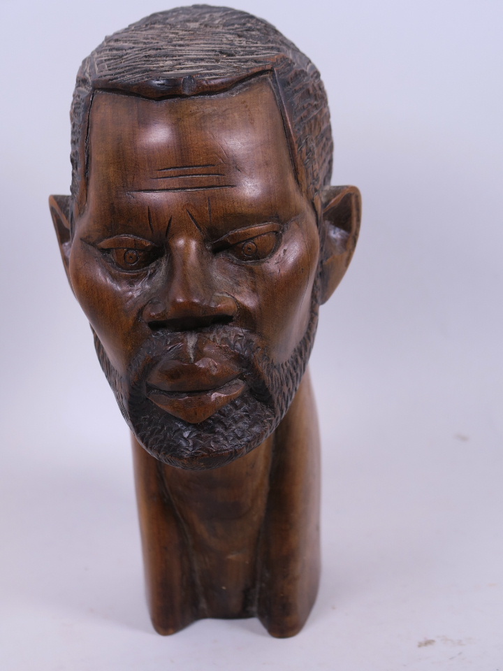 An African carved hardwood male head, 9" high - Image 2 of 3