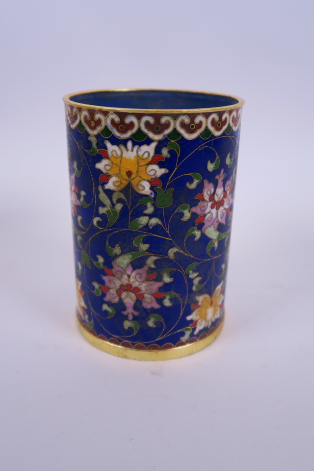 A Chinese cloisonné brush pot with lotus flower decoration, 5" high, 3½" diameter - Image 2 of 3