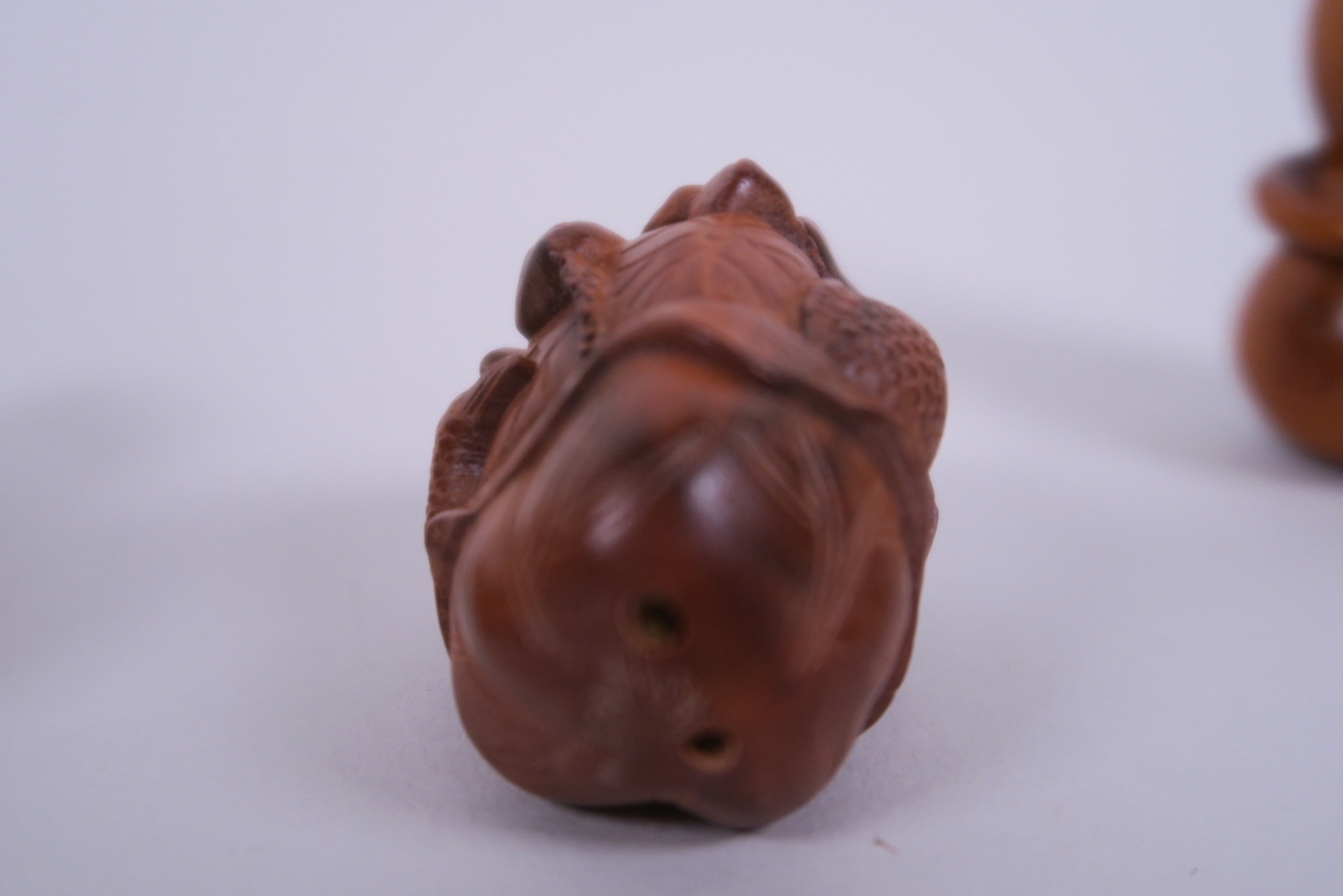 A collection of three carved wood netsuke in the form of gourds, carp and toads, signed to base, - Image 3 of 5