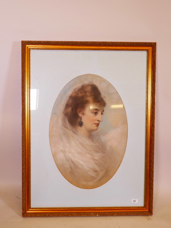 A C19th pastel, portrait of a lady, in gilt frame, 26" x 18" - Image 3 of 3