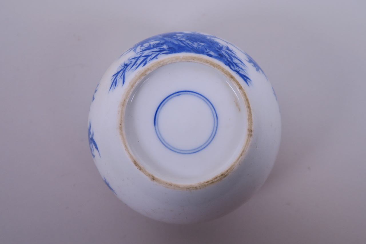 A Chinese blue and white porcelain pot decorated with birds perched on a branch 5" diameter - Image 2 of 2