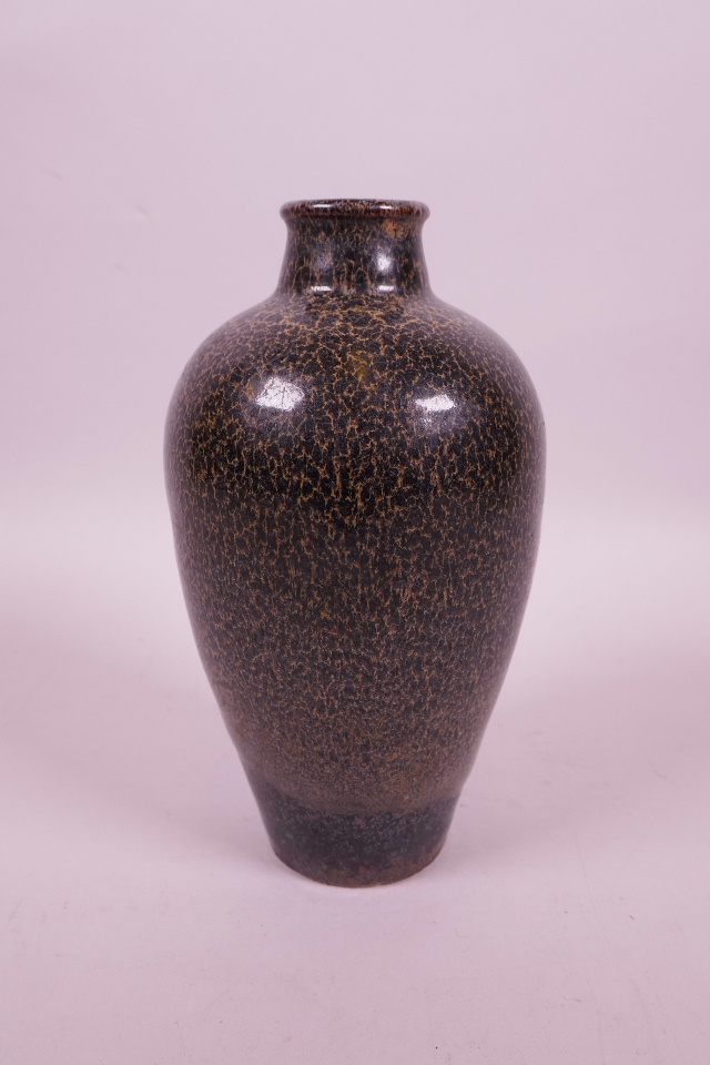 A Chinese Cizhou kiln pottery vase, 6½" high