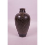 A Chinese Cizhou kiln pottery vase, 6½" high