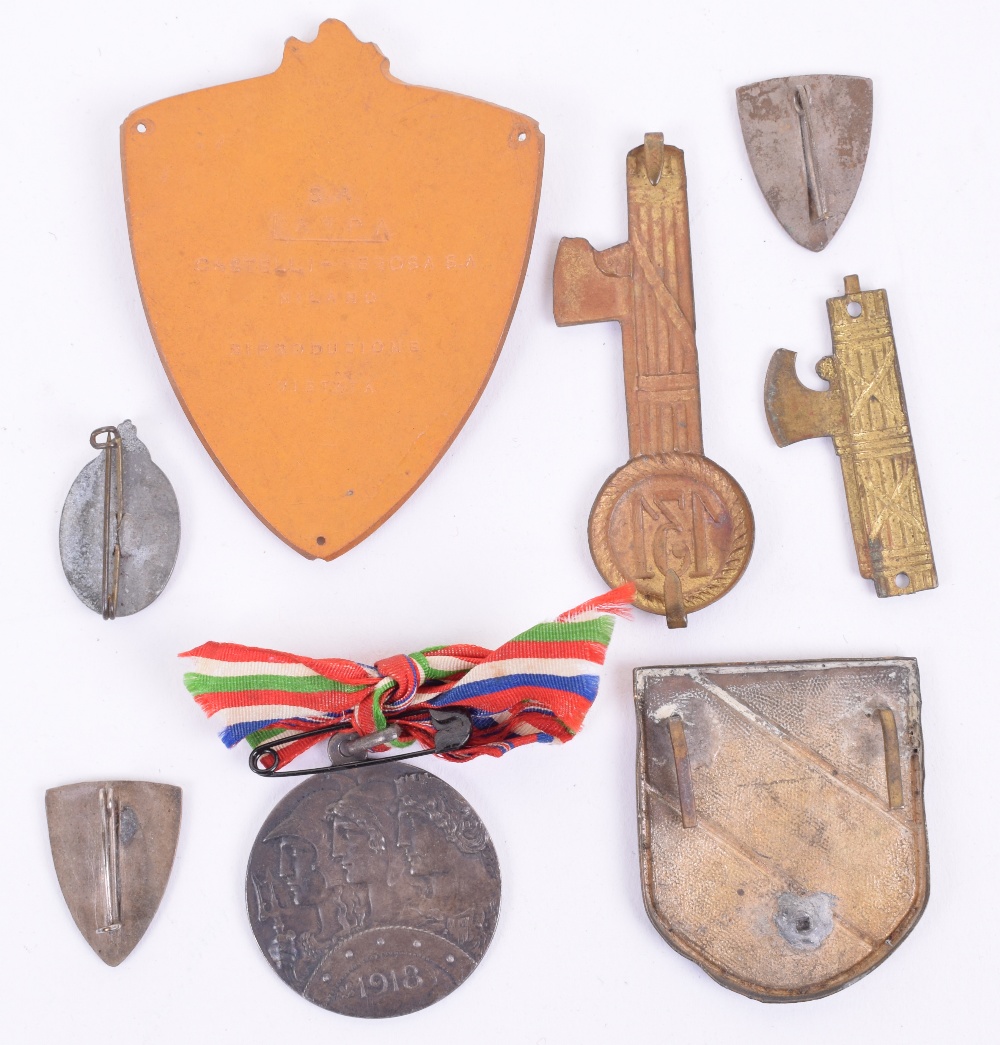 Italian Fascist Badges - Image 2 of 2