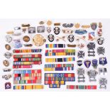 US MEDAL RIBBONS AND BADGES