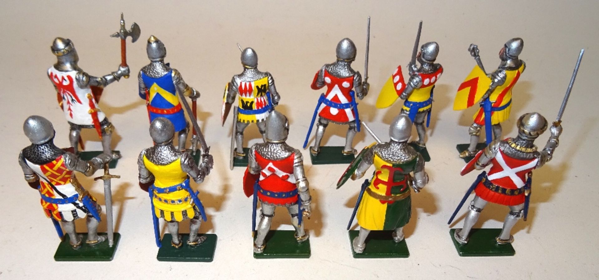 Tradition 52mm scale Knights of the Hundred Years War - Image 3 of 3
