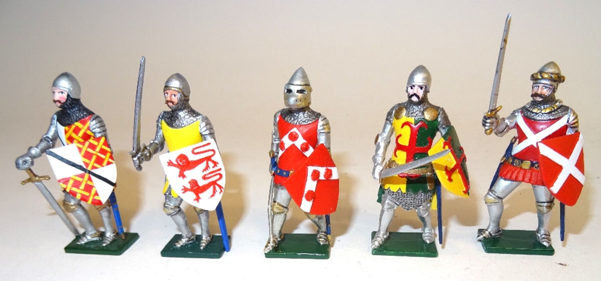 Tradition 52mm scale Knights of the Hundred Years War