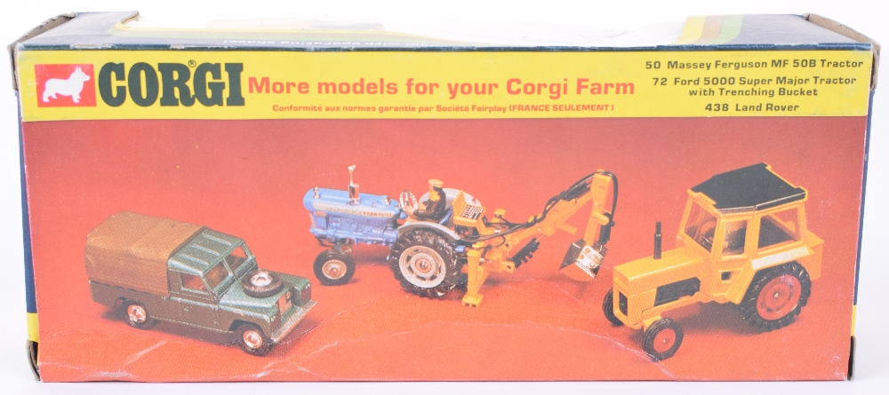 Corgi Toys 54 Massey Ferguson MF 50B Tractor with shovel - Image 2 of 4