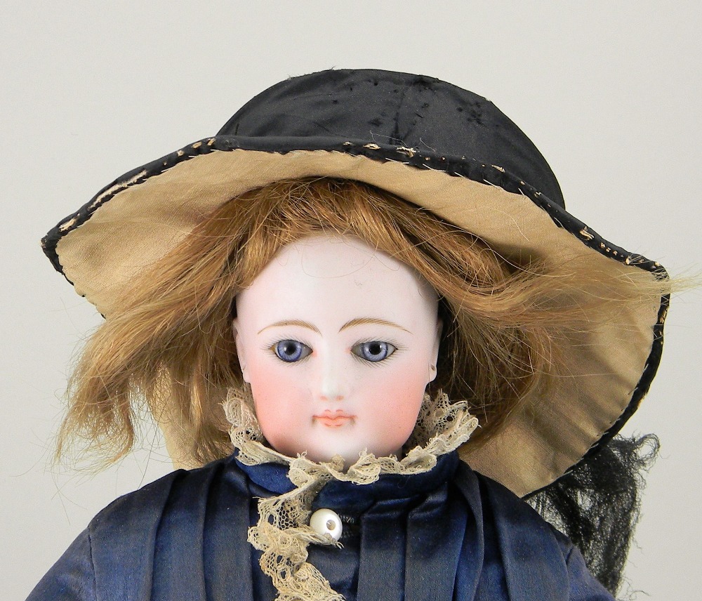 Francois Gaultier fashion doll on rare Gesland body, French circa 1875, - Image 2 of 3