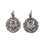 Pair of earrings in white gold and diamonds