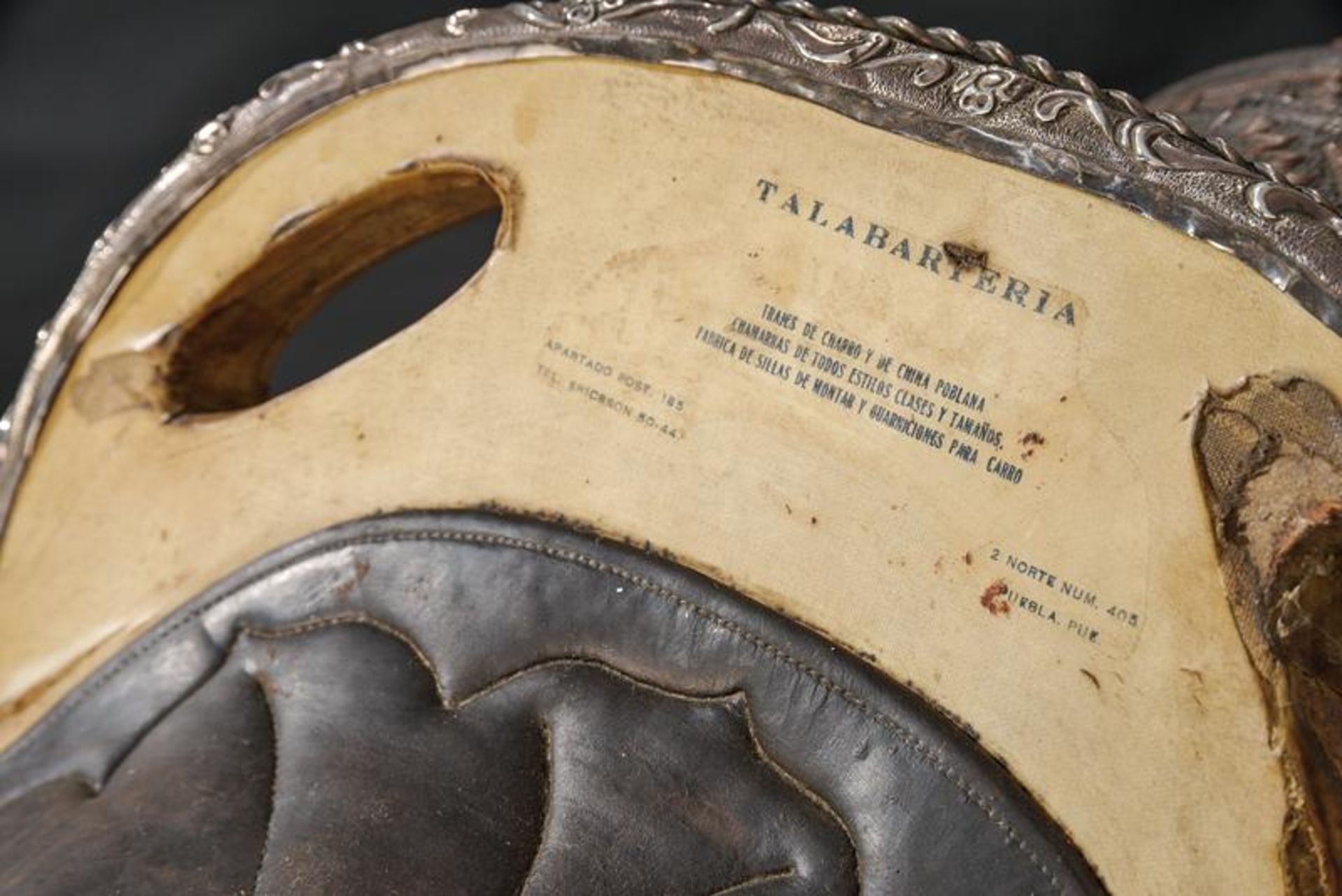 A beautiful Charro saddle from the property of the Mexican Ambassador in Bruxelles - Image 4 of 5