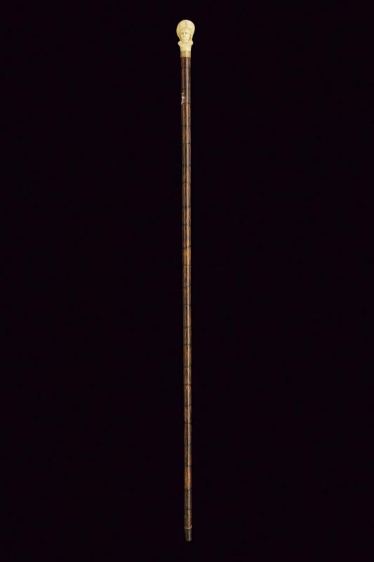 A walking stick with carved ivory grip - Bild 3 aus 3