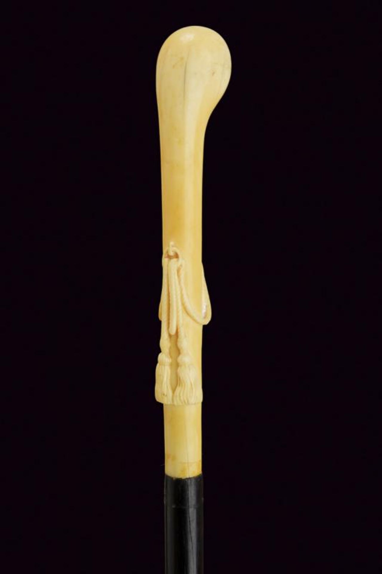 A walking stick with carved ivory grip - Image 2 of 4