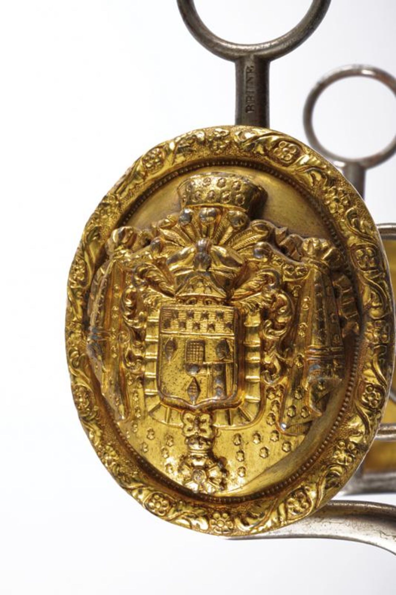 A rare horse bit with arms of the Duke of Parma - Bild 2 aus 3