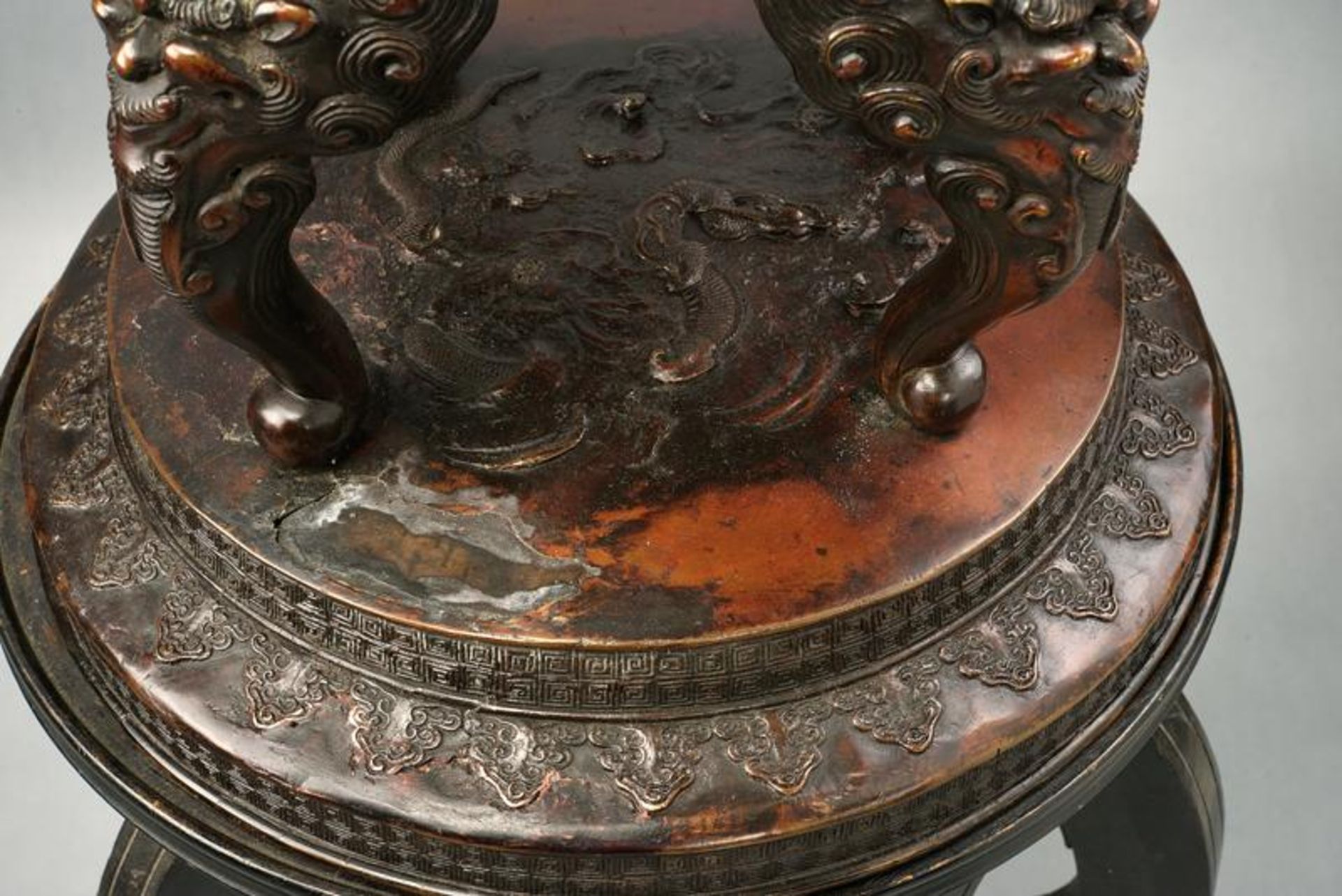 A big bronze incense burner - Image 3 of 5