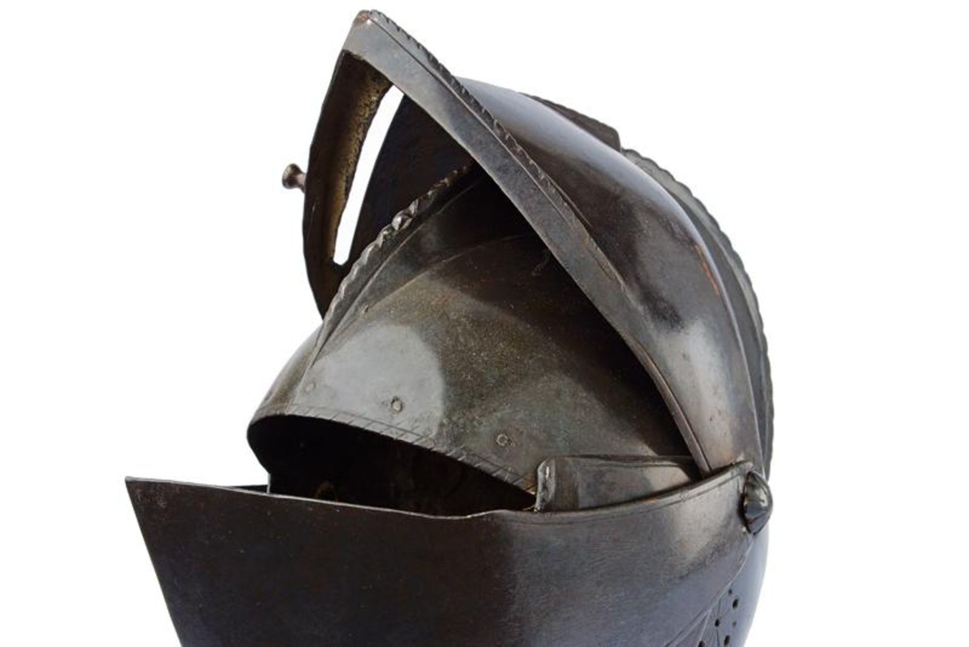 A closed cavalry helmet - Image 3 of 5