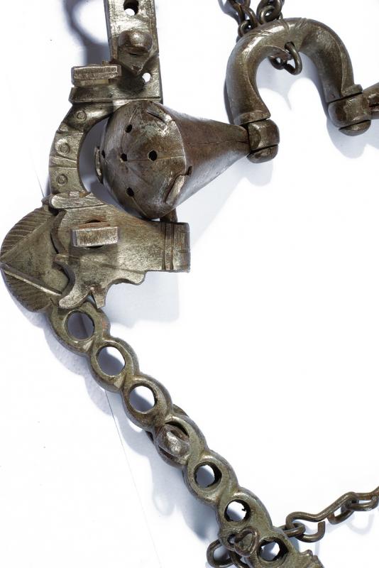 A very scarce adjustable horse bit - Image 2 of 3