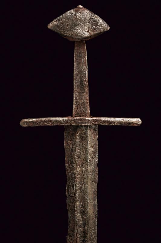 A knightly sword - Image 2 of 7