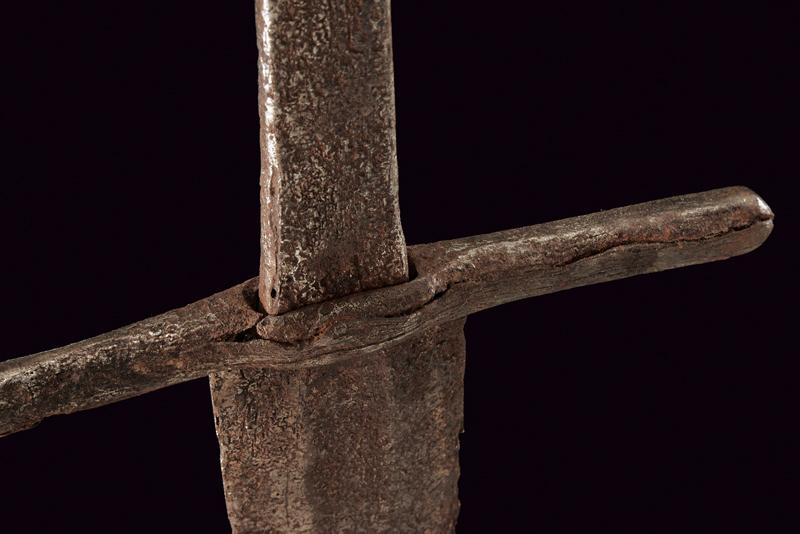 A knightly sword - Image 4 of 7