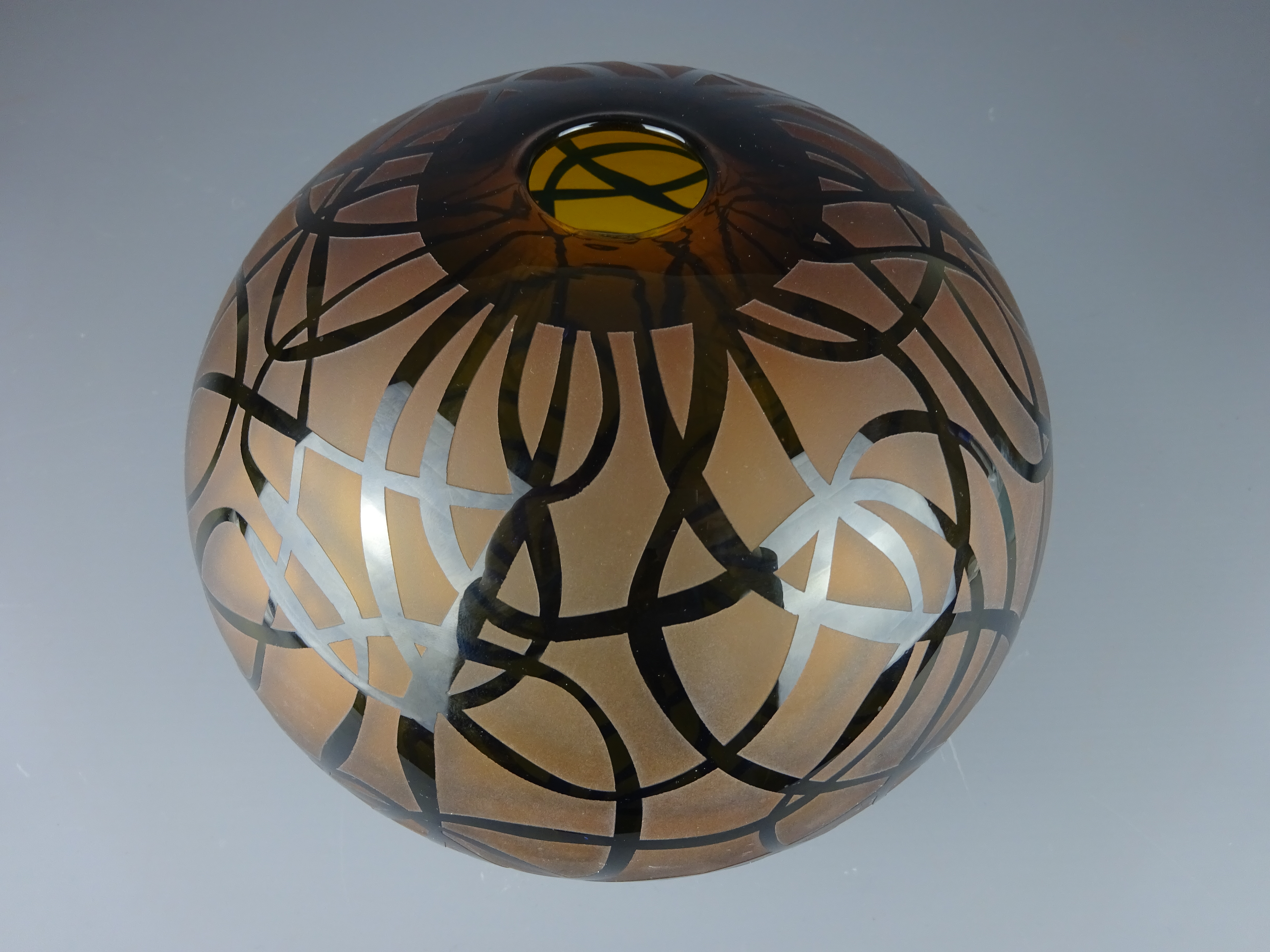 Gillies Jones of Rosedale, globular shaped glass vase with cut overlay finish, 2 of 95, D21. - Image 2 of 2