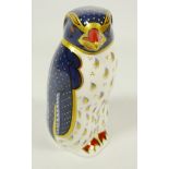 Royal Crown Derby paperweight 'Rockhopper Penguin' with gold stopper, H10.