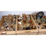 Various animal sculptures etc in three boxes Condition Report <a href='//www.