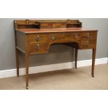 Edwardian inlaid maple wood kneehole desk, raised drawers with inlaid flower motifs,