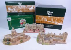 Three Lilliput Lane Britain's Heritage models; 'Buckingham Palace',