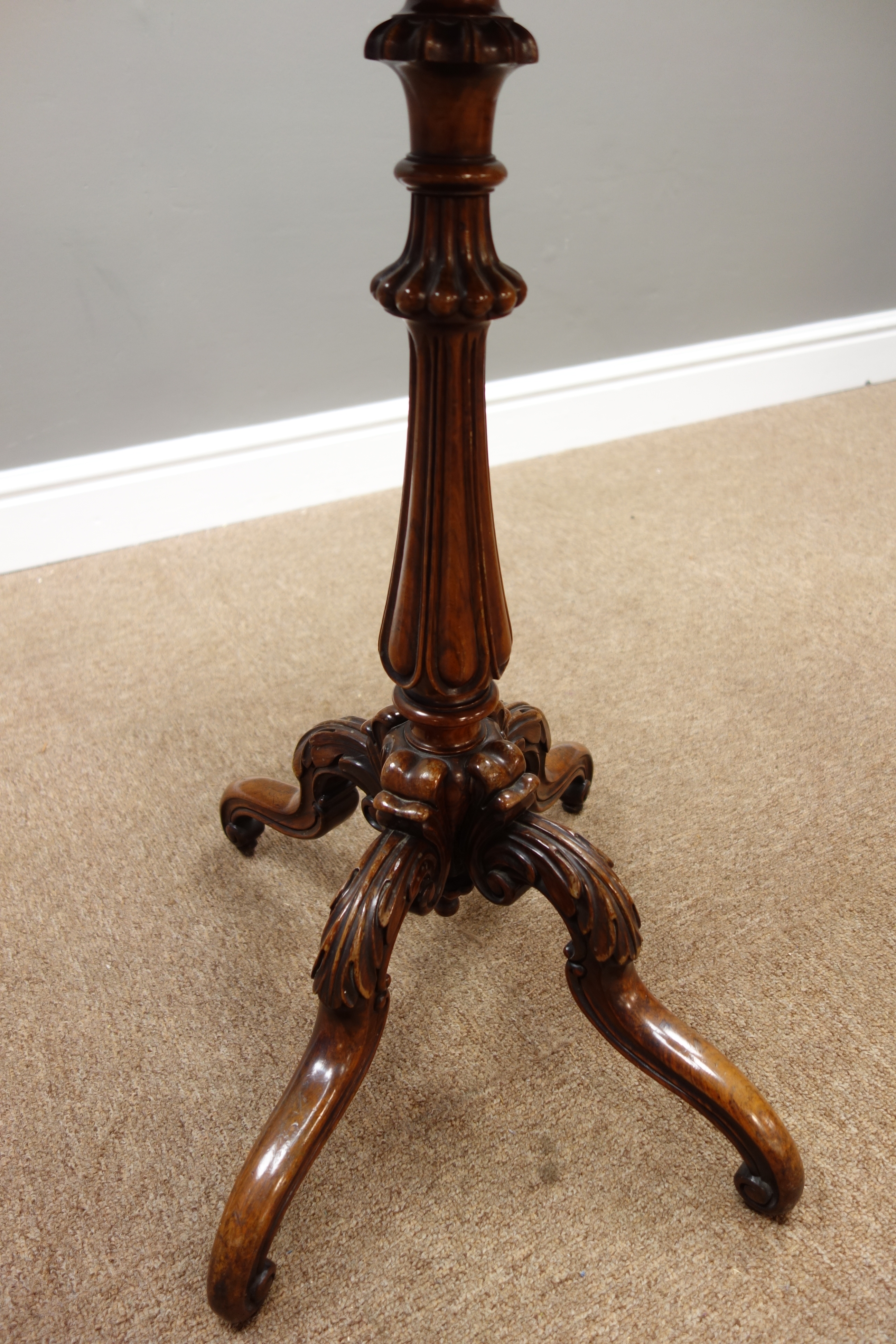 Victorian rosewood table, turned column with carved and reeded detail, - Image 2 of 2