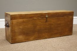 Waxed soft wood travel box with two shell cupped handles, H26.