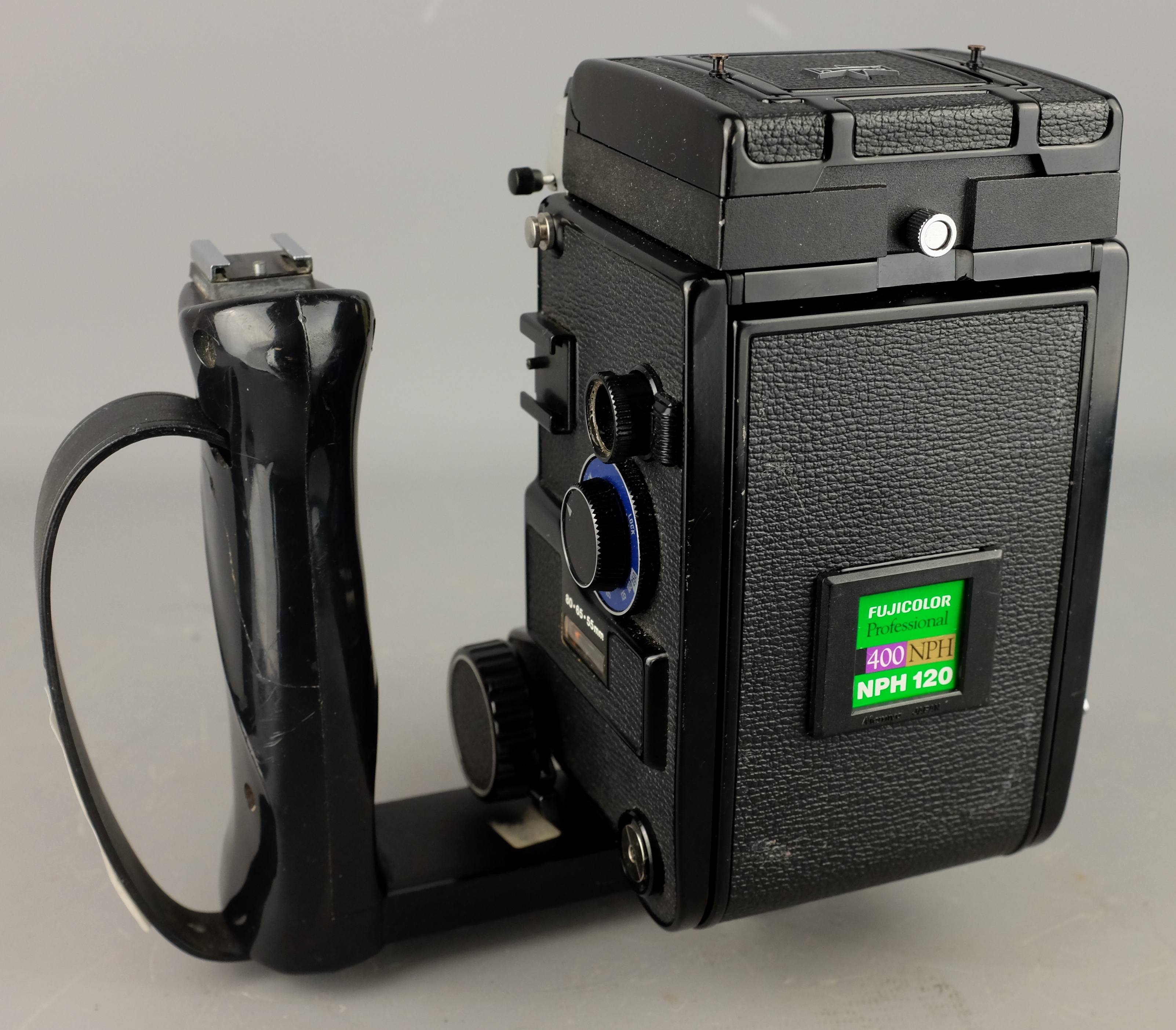 Mamiya C330 Professional S TLR Camera with Mamiya-Sekor 1:2.8 f=80mm lens No.722970/723282 & 1:4. - Image 6 of 11