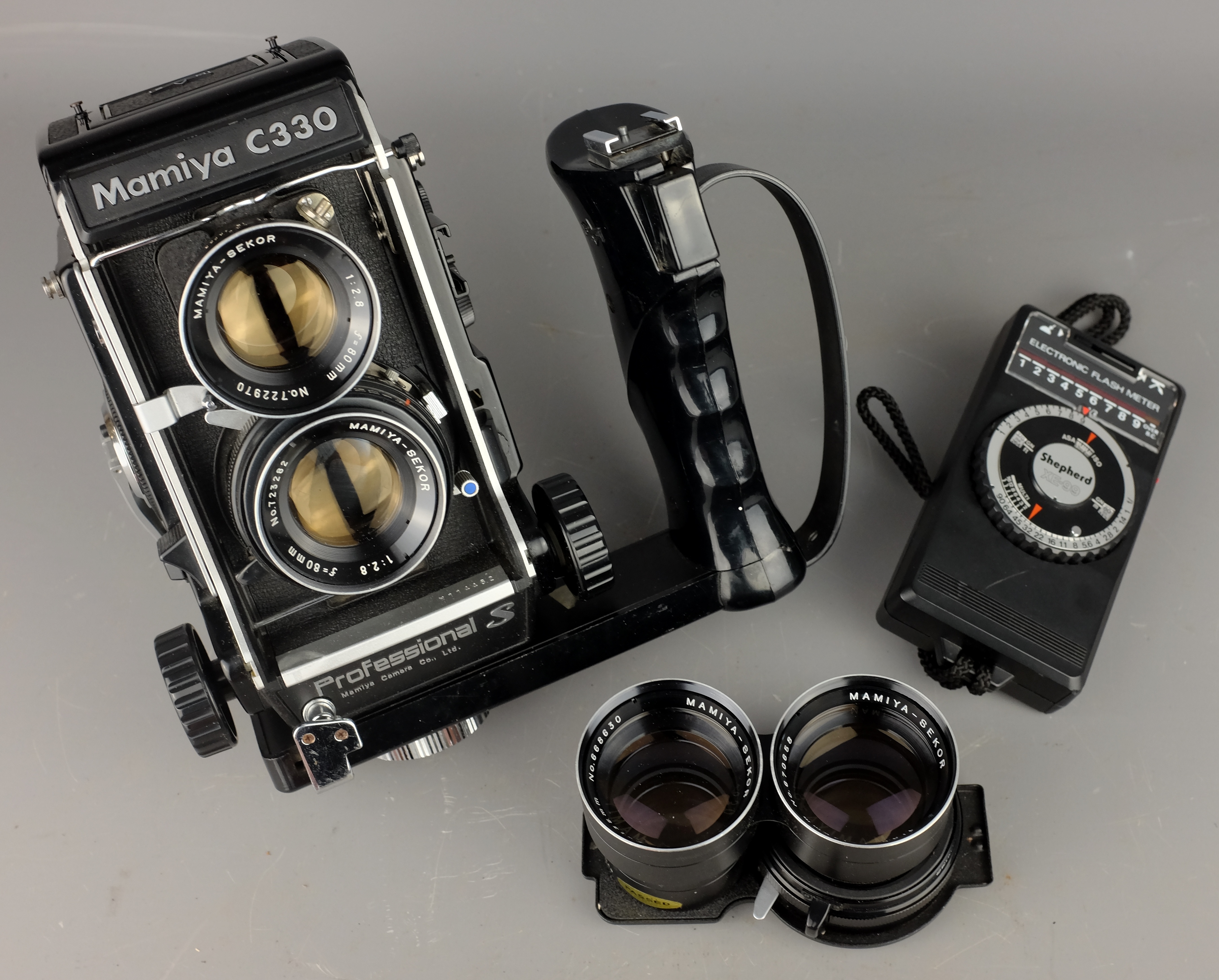 Mamiya C330 Professional S TLR Camera with Mamiya-Sekor 1:2.8 f=80mm lens No.722970/723282 & 1:4.
