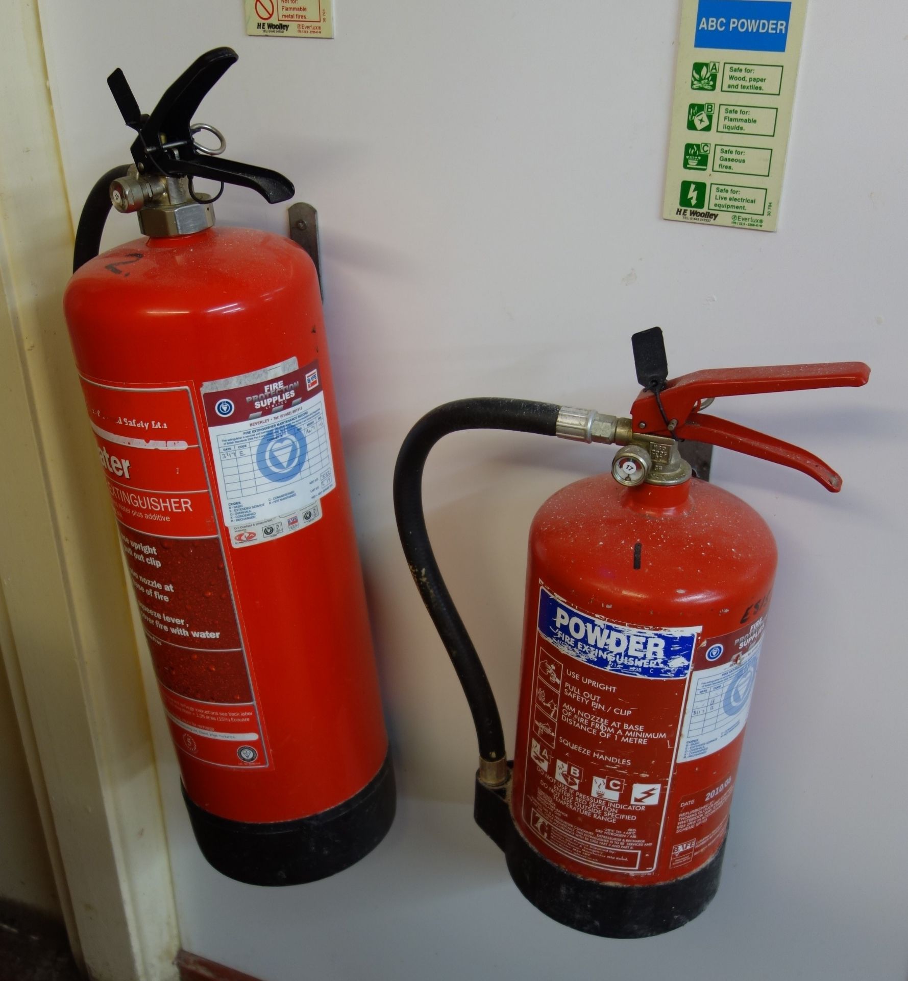 Four fire extinguishers Condition Report <a href='//www.davidduggleby.