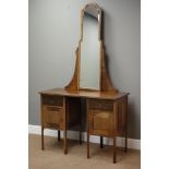 Late 19th/early 20th century walnut knee hole dressing table,