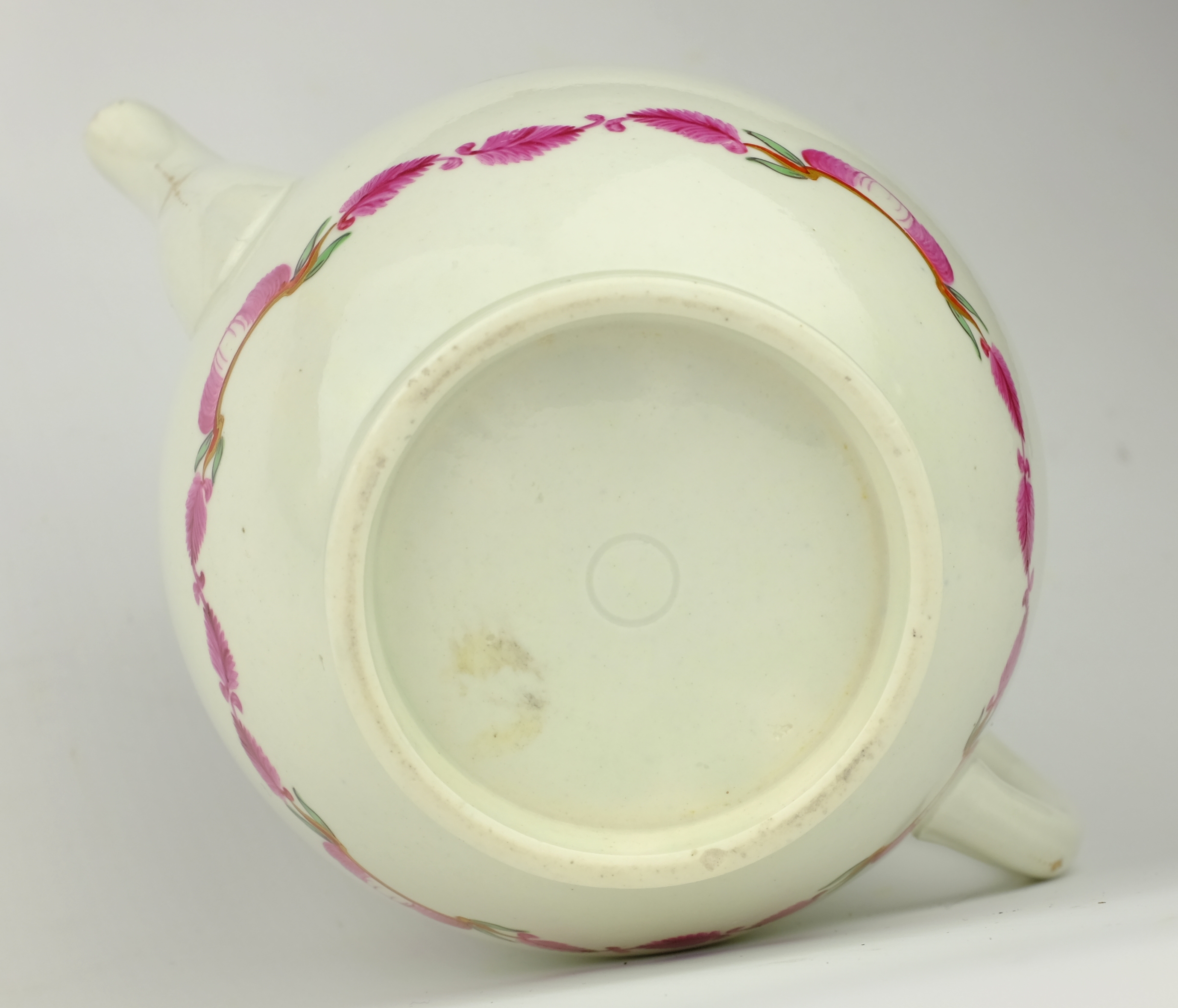 Late 18th century globular teapot, painted with floral sprays below a fish scale border, - Image 8 of 8