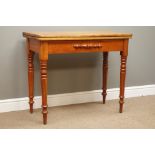 Victorian walnut tea table, fold over swivel top, turned supports, W91cm, H76cm,