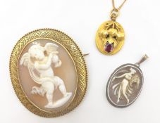Gold pendant necklace applied ruby set leaf decoration hallmarked 9ct,
