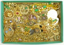 Gilt costume jewellery in one box Condition Report <a href='//www.davidduggleby.