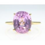 Oval single stone kunzite gold ring hallmarked 9ct Condition Report Approx 3gm size