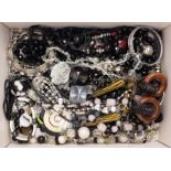 Large box of costume jewellery Condition Report <a href='//www.davidduggleby.