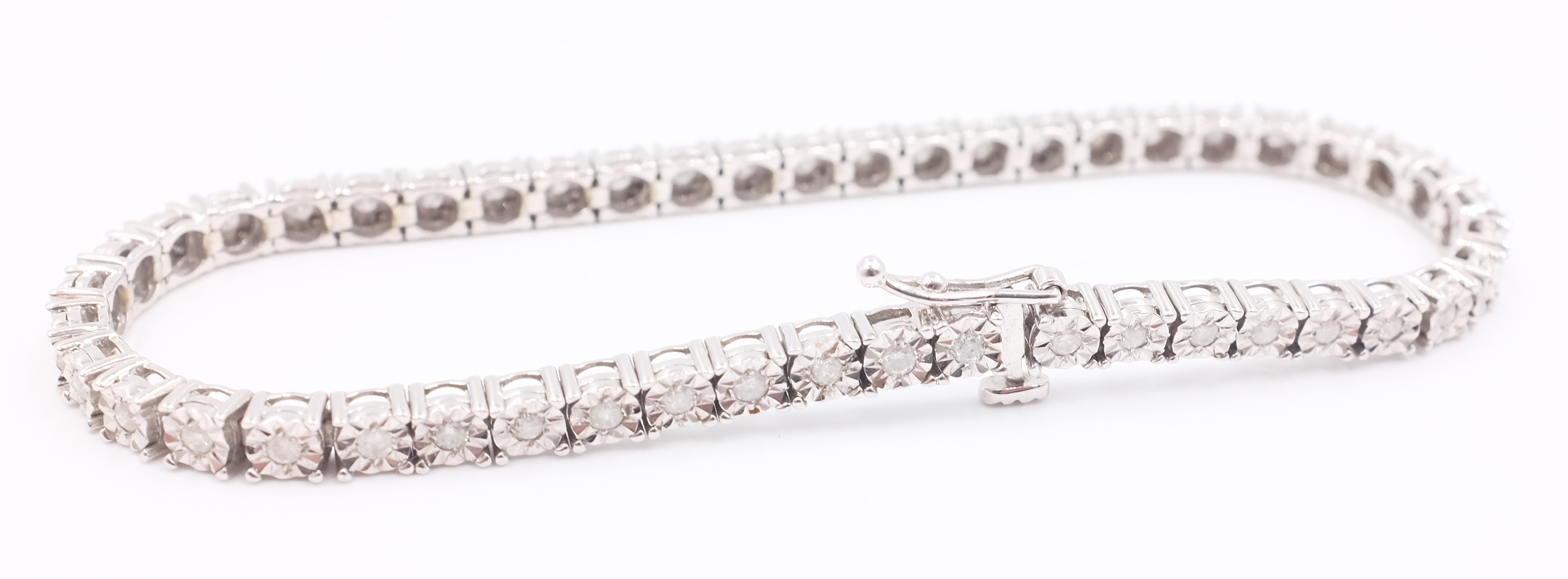 9ct white gold diamond tennis bracelet hallmarked diamonds = 1 carat Condition Report - Image 2 of 2