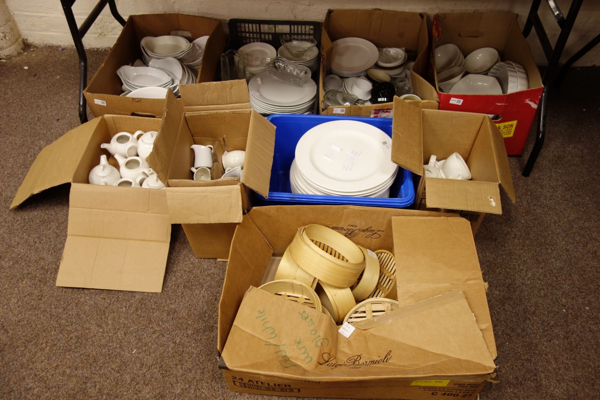 Quantity of 'Anton Black' and other catering ceramics, dinner plates, serving dishes, teapots,