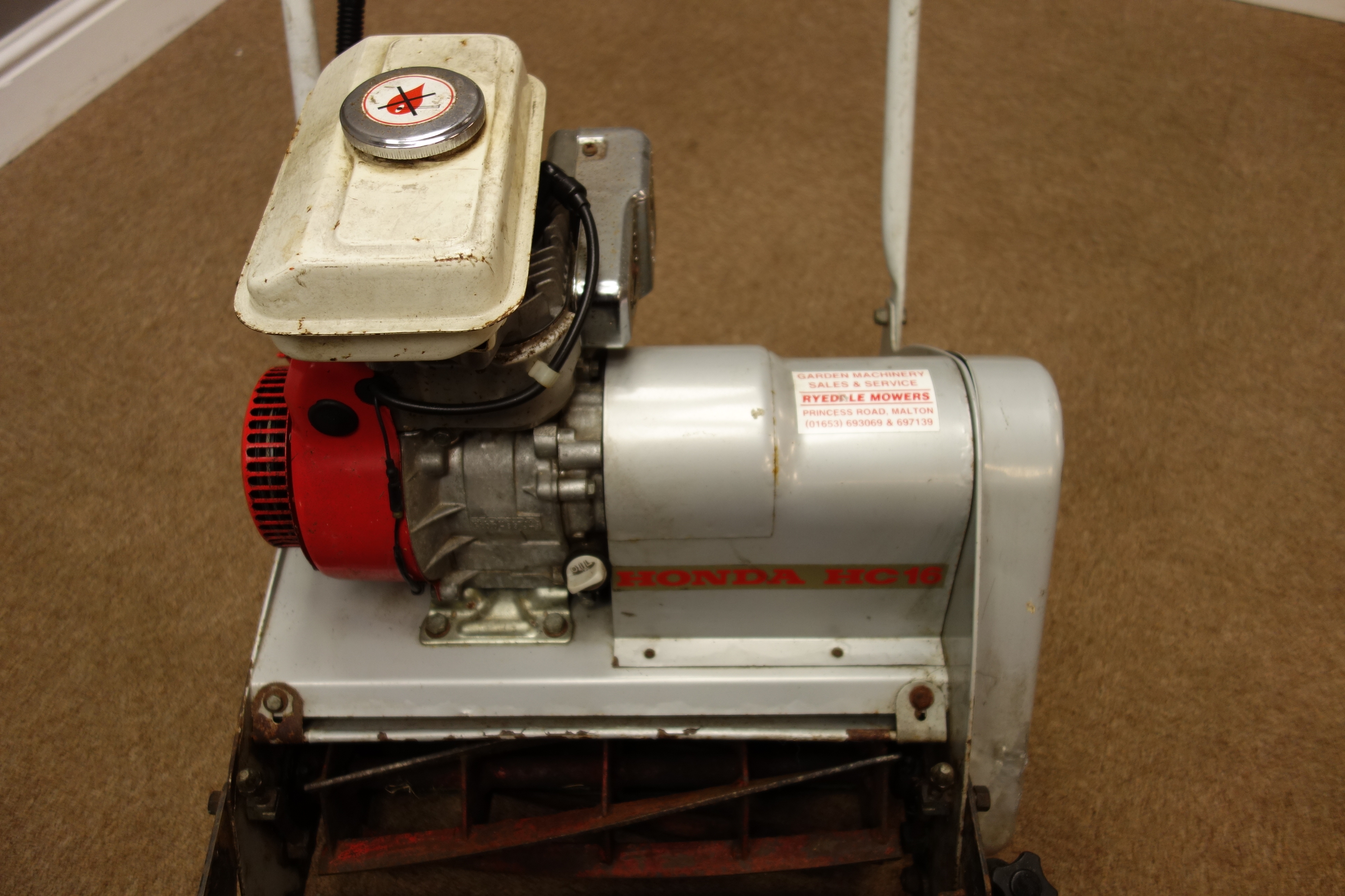 Honda HC 16 cylinder lawnmower Condition Report <a href='//www.davidduggleby. - Bild 2 aus 2