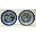 Two 18th/ early 19th century Chinese export blue and white dishes decorated in the Willow pattern,