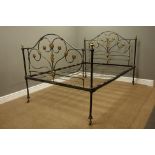 Victorian wrought iron 4' 6'' double bedstead Condition Report <a href='//www.