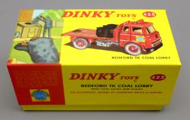 Dinky Atlas model: Bedford TK Coal Lorry with Coal Sacks & Scales 425 Condition Report