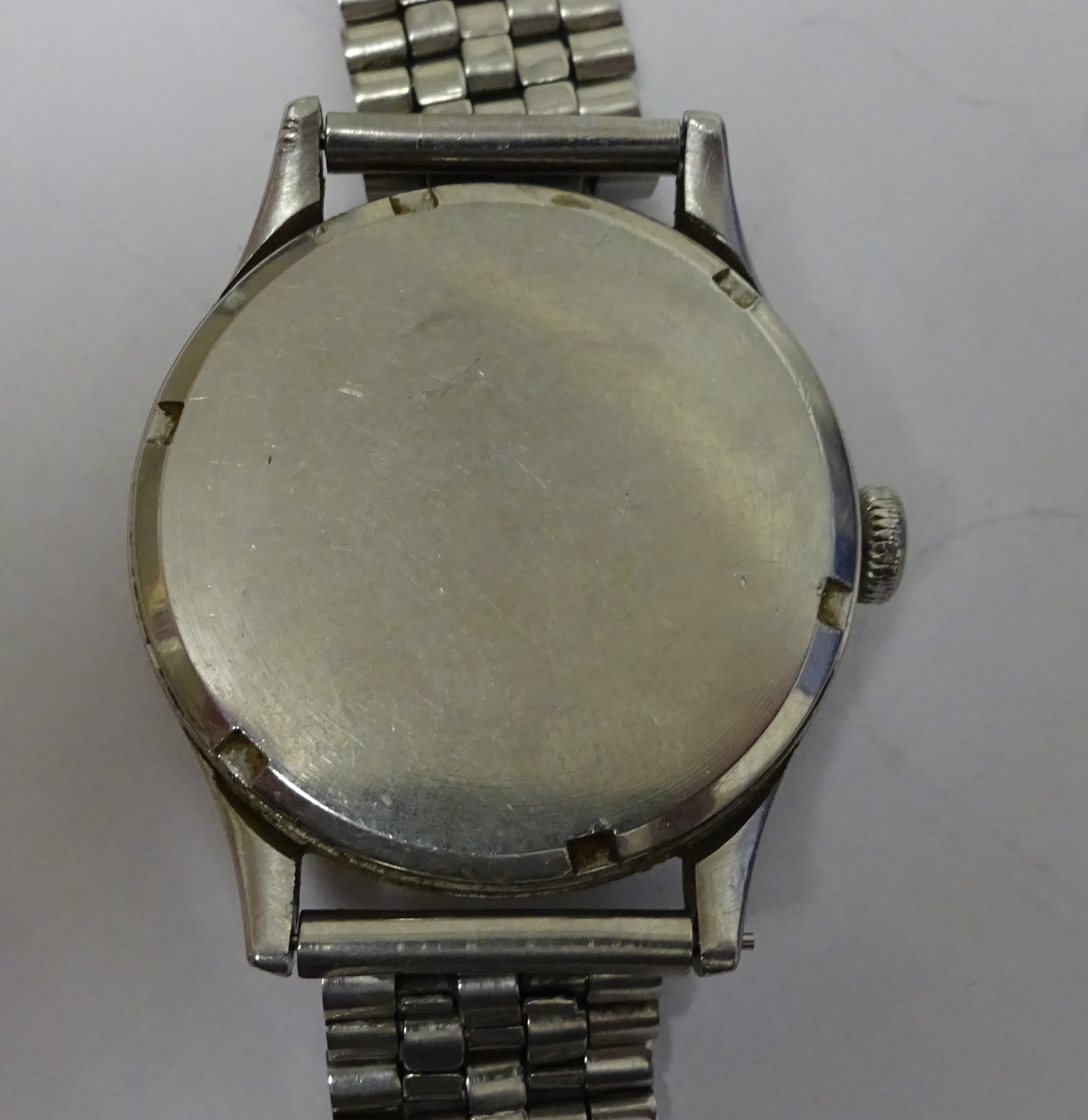 Omega stainless steel wristwatch 1944 no 10116329 model no 2179/3 Condition Report - Image 6 of 6