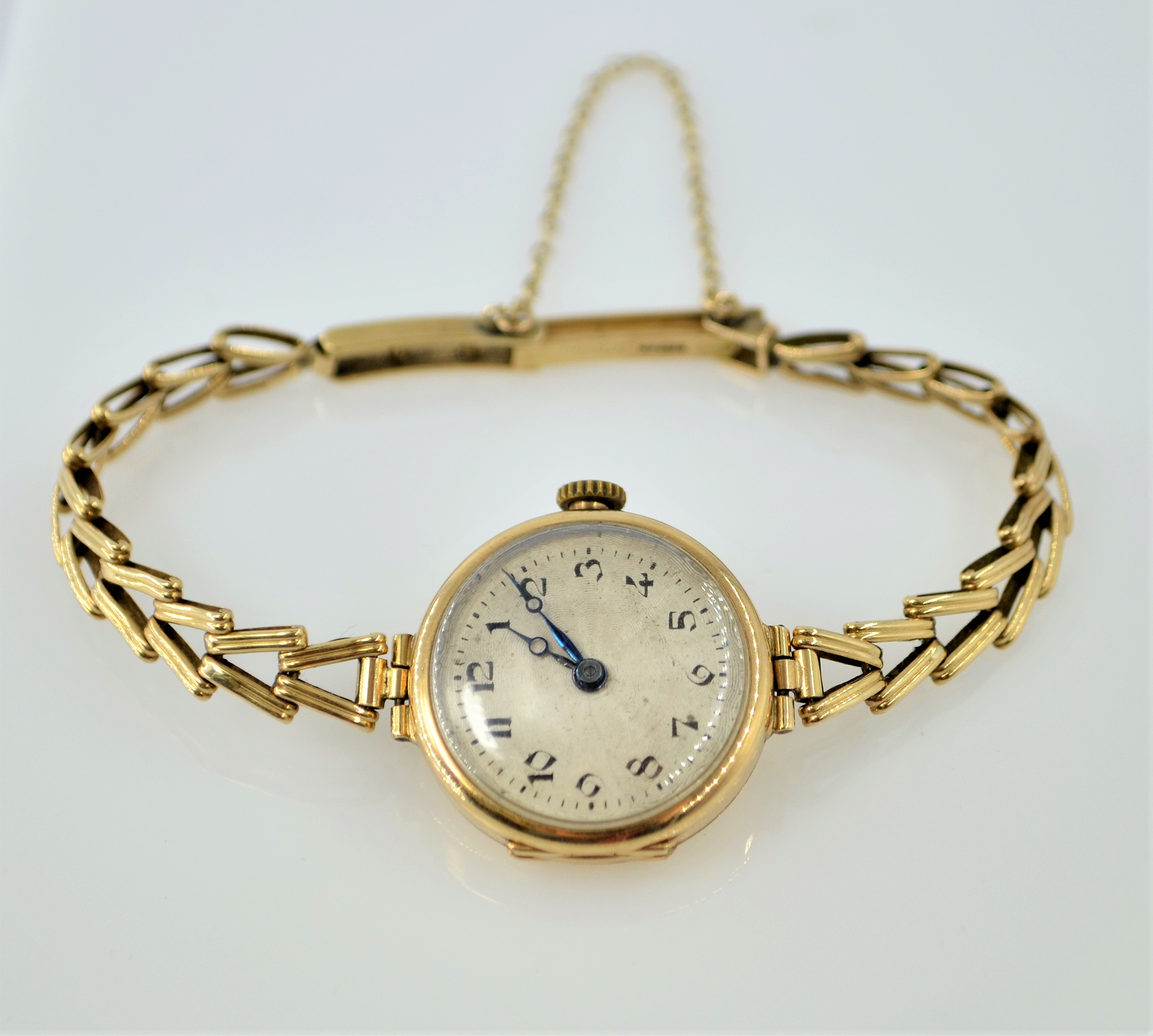 Vertex 9ct gold wristwatch Birmingham 1932 on 9ct gold bracelet hallmarked Condition