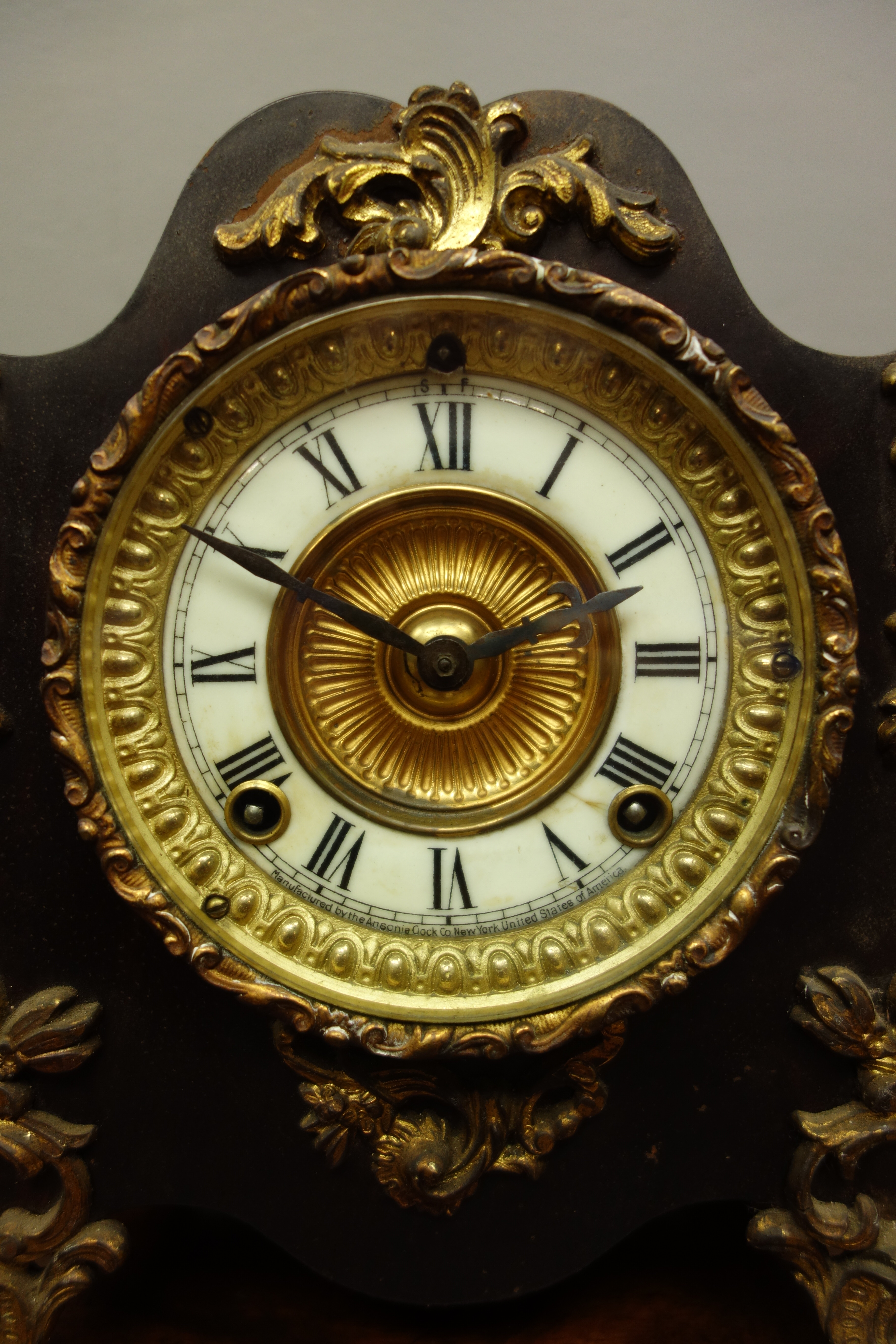 Late19th century ornate cartouche shaped mantel clock by 'Ansonia Clock Co. - Image 2 of 2