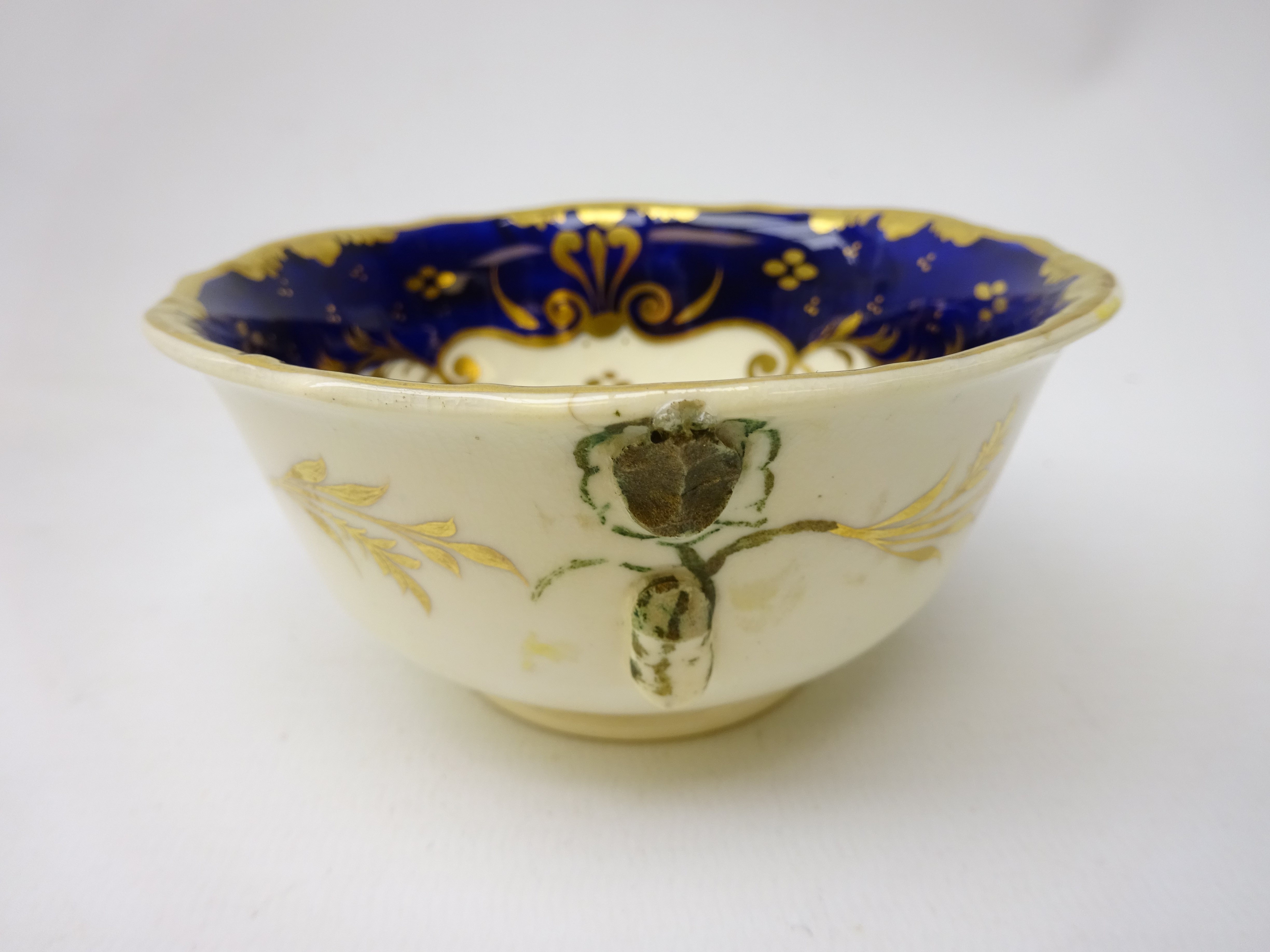 Early 19th century tea service for eight persons, moulded gilt rim, - Image 3 of 16